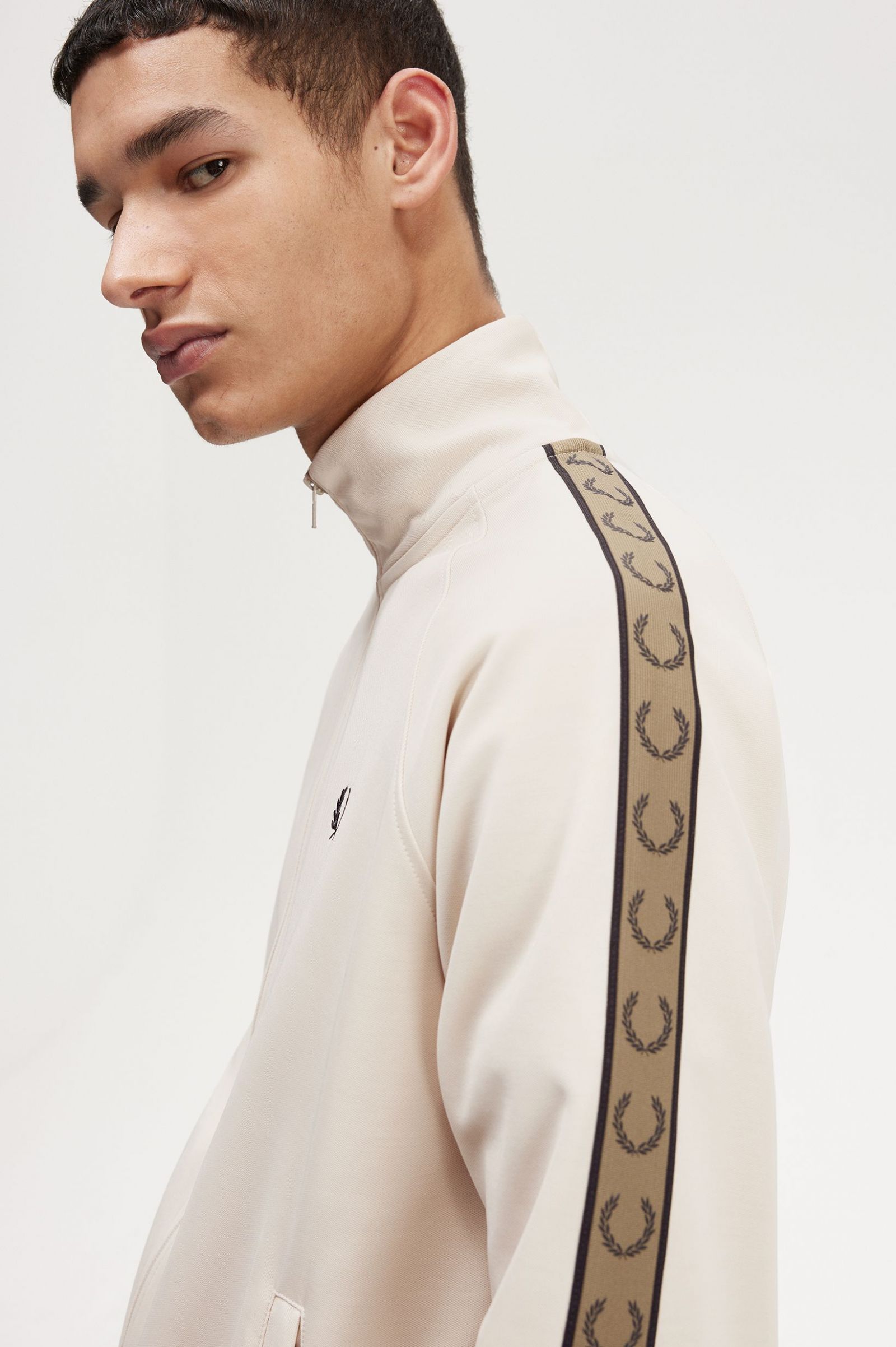 Contrast Tape Track Jacket Oatmeal / Shaded Stone 7039127