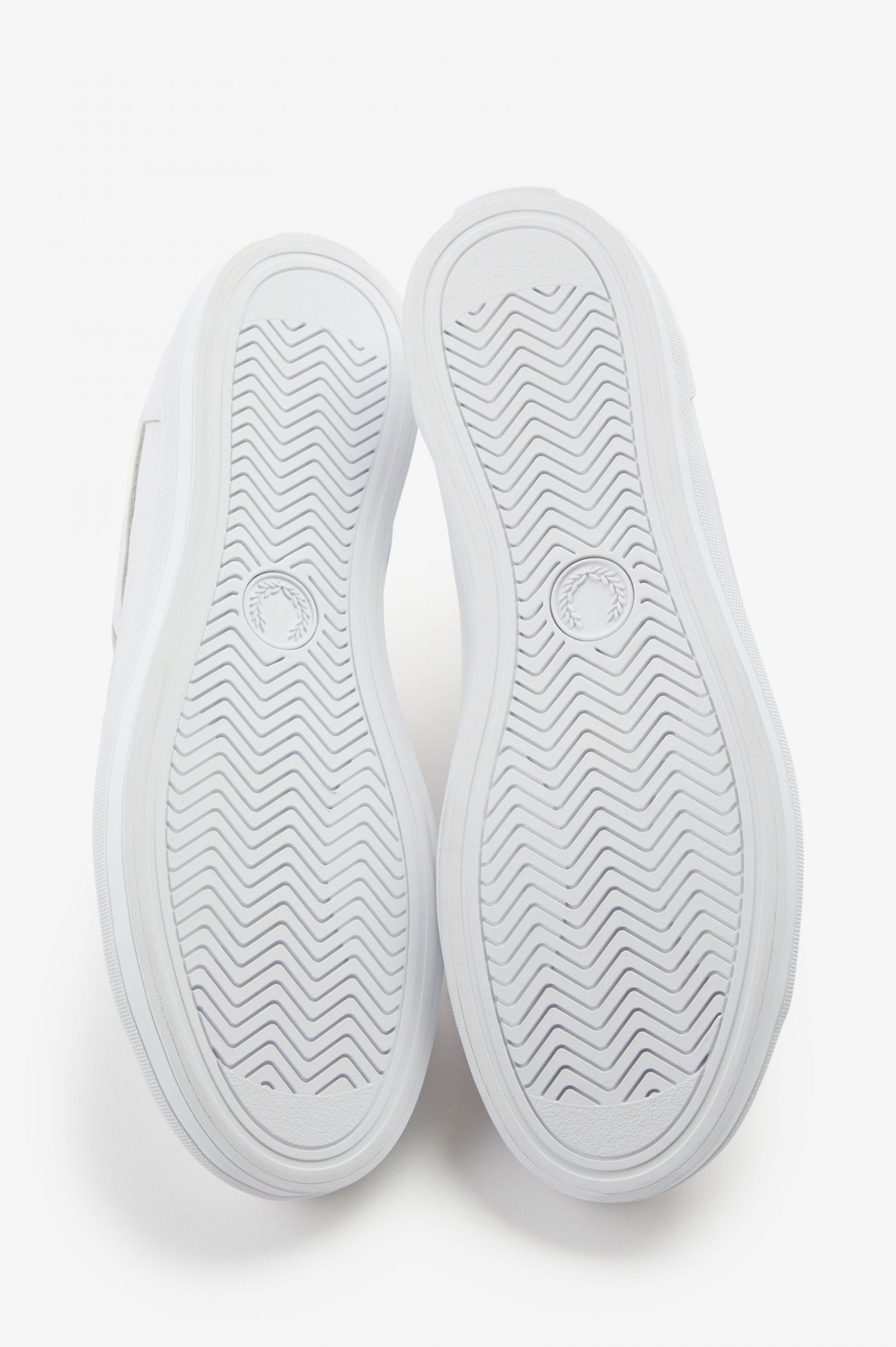 Baseline White 7038762