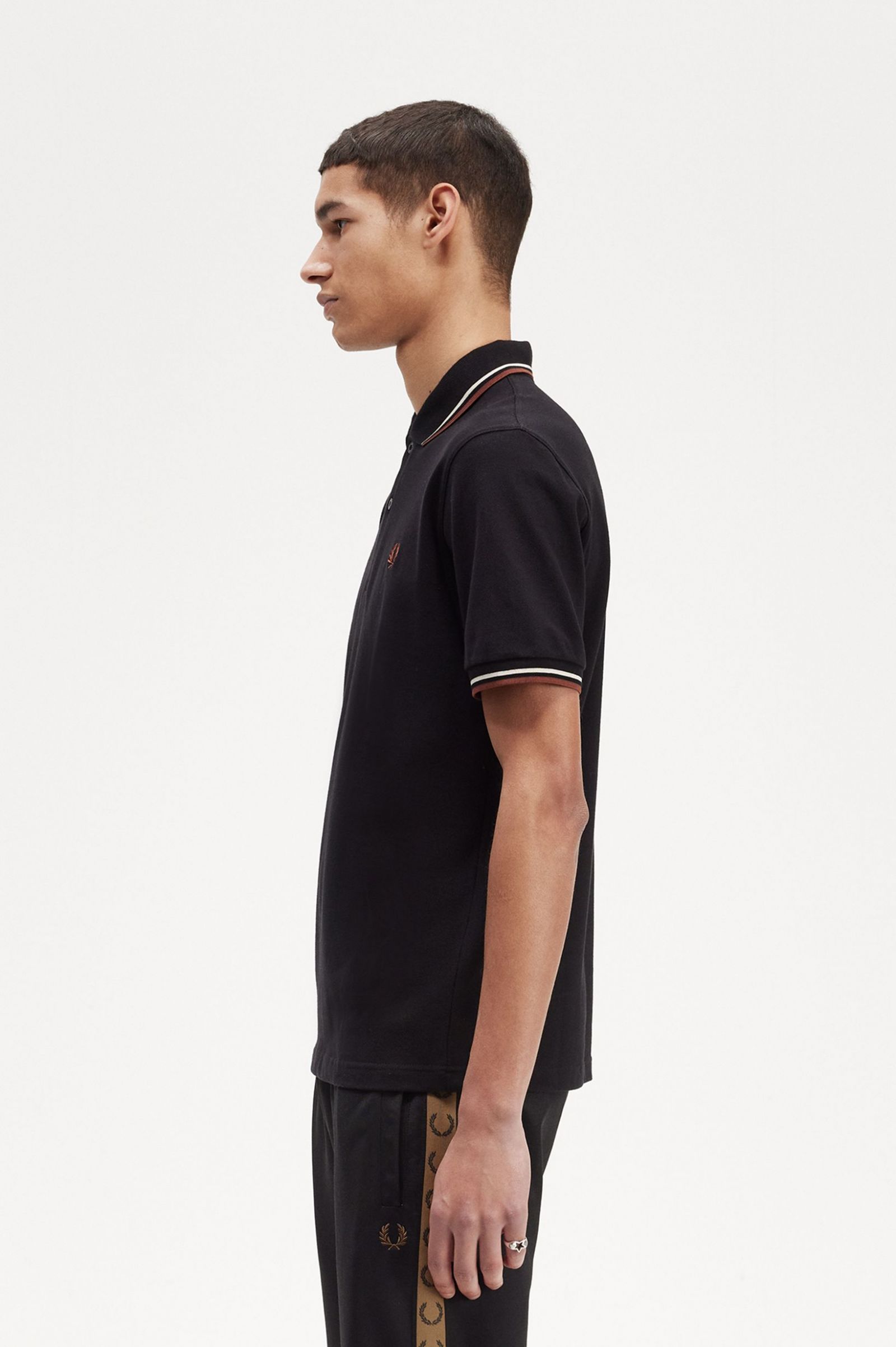 The Fred Perry ShirtM12 Black / Oatmeal / Whisky Brown 7039093
