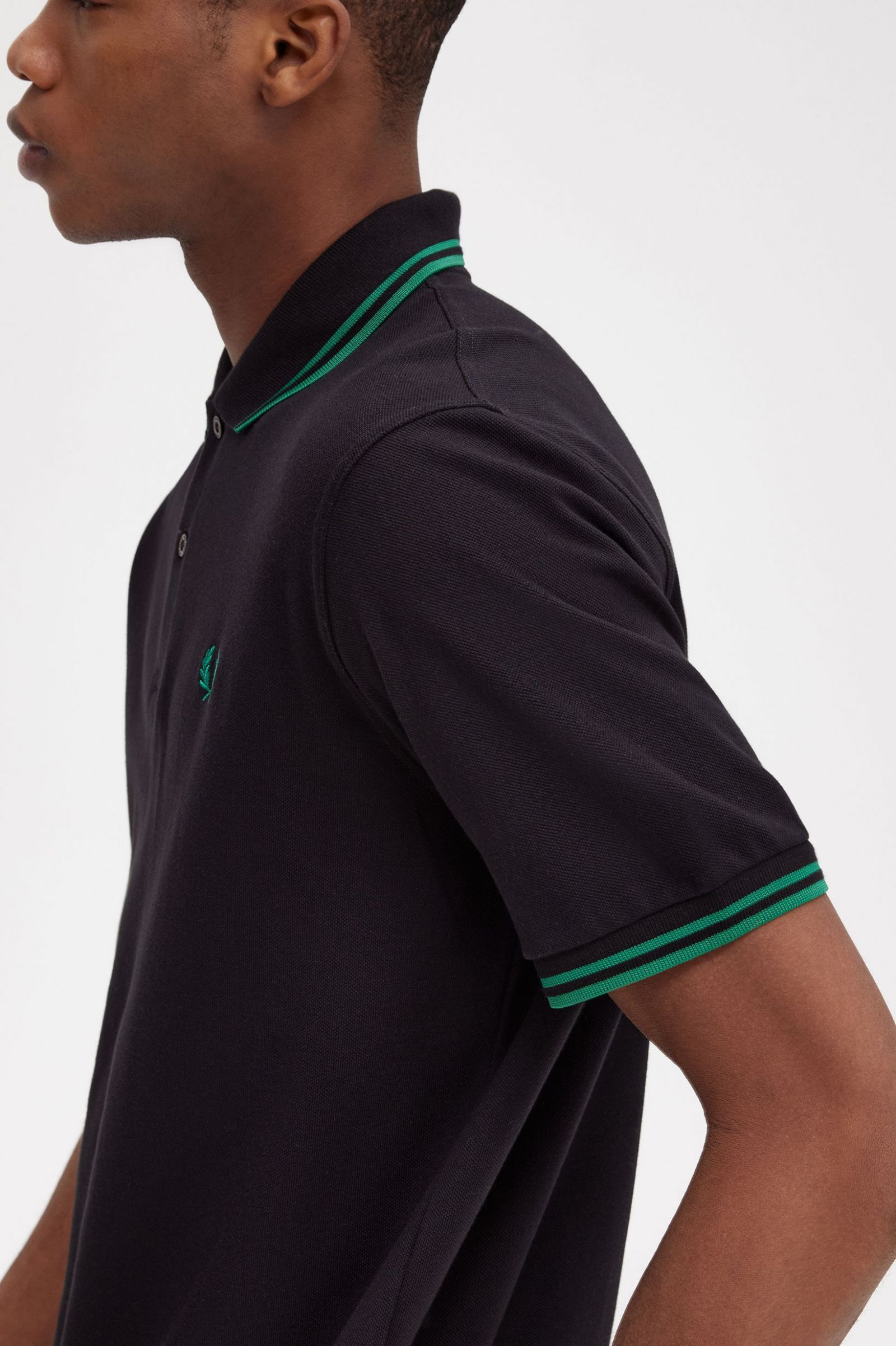 The Fred Perry ShirtM12 Black / Fred Perry Green / Fred Perry Green 7039077