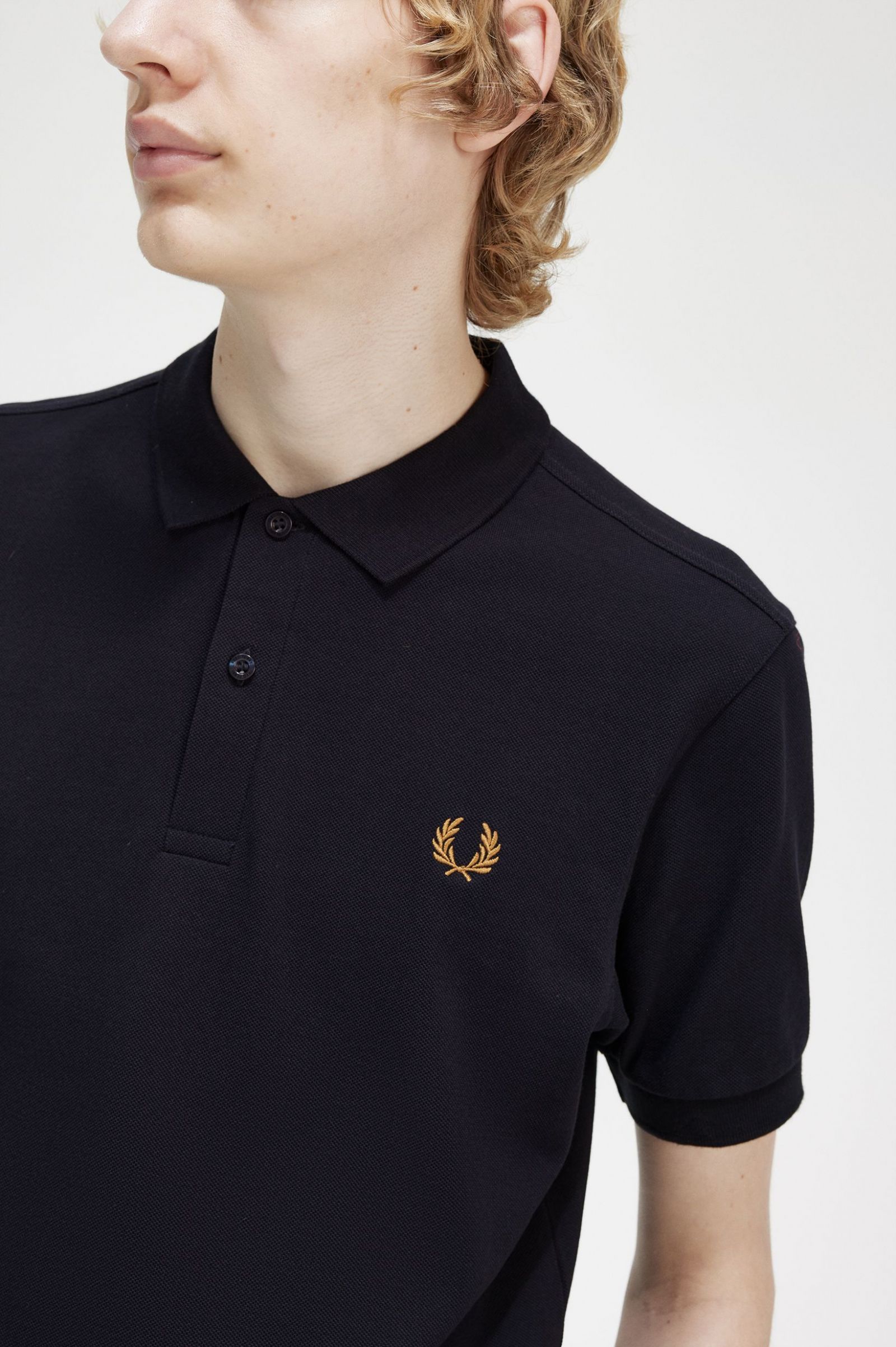 The Fred Perry ShirtM6000 Navy / Dark Caramel 7038693