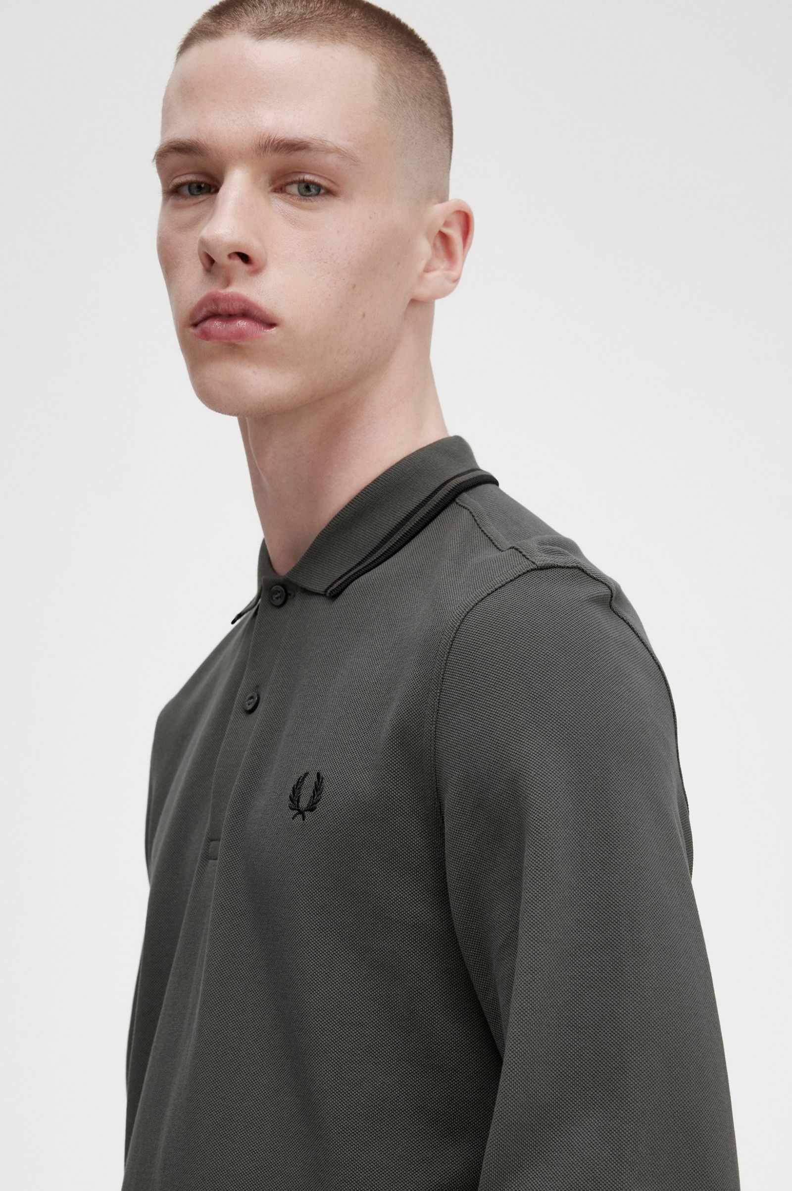 The Fred Perry ShirtM3636 Field Green / Black / Black 7038425