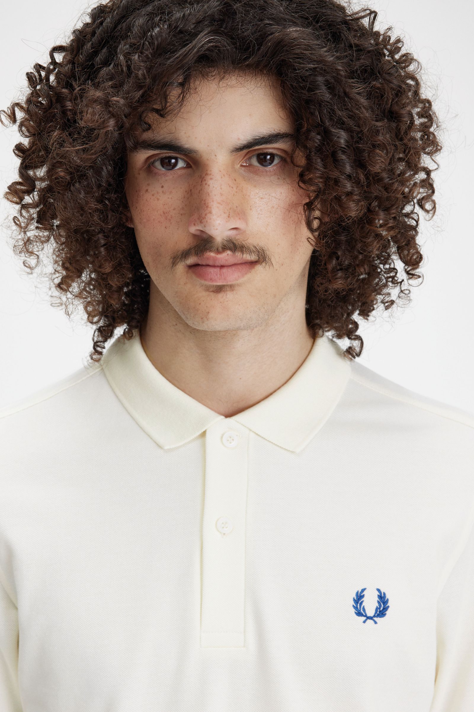 The Fred Perry ShirtM6000 Ecru / Shaded Cobalt 7039153