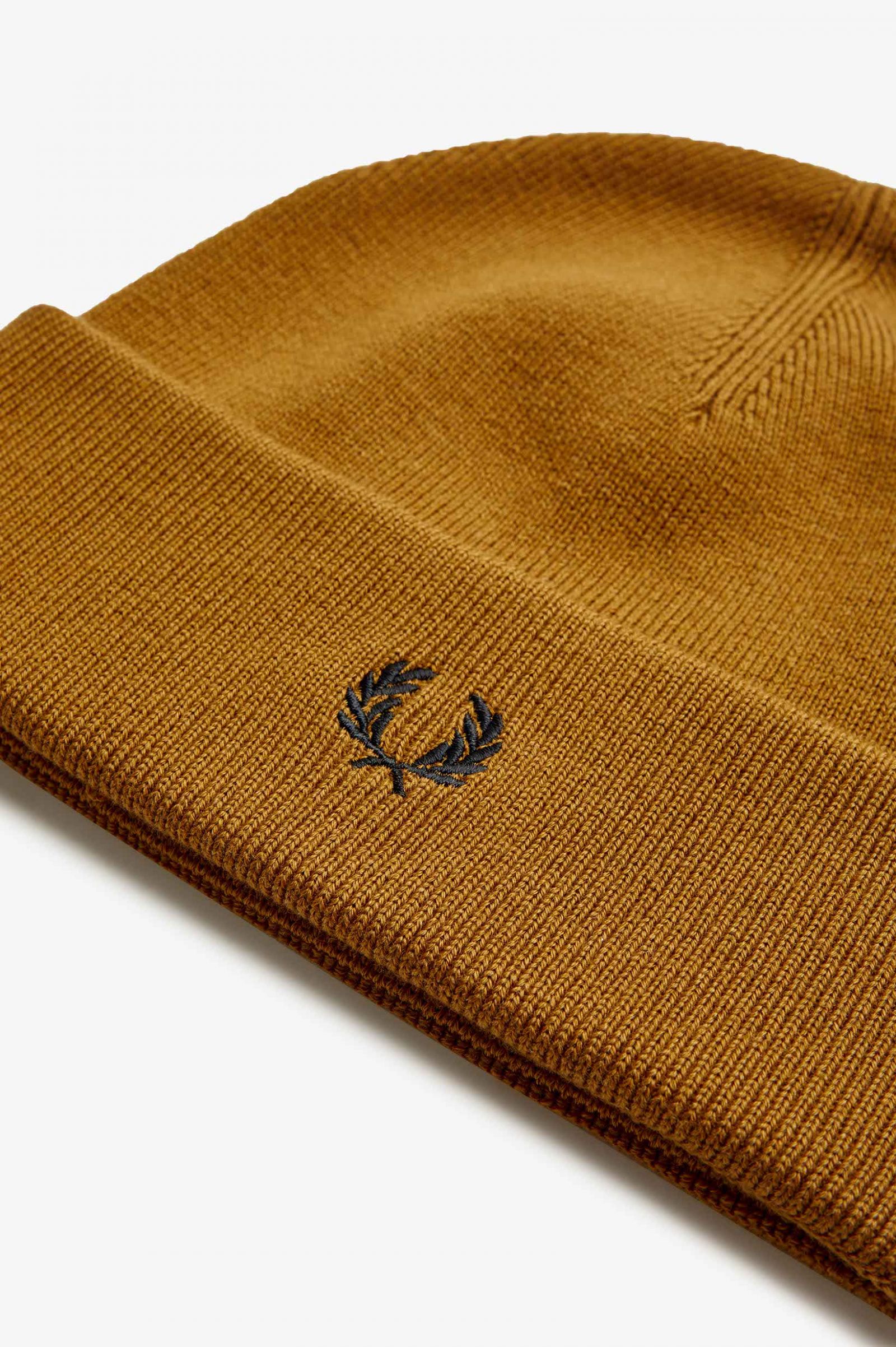Classic Beanie Dark Caramel / Black 7037719