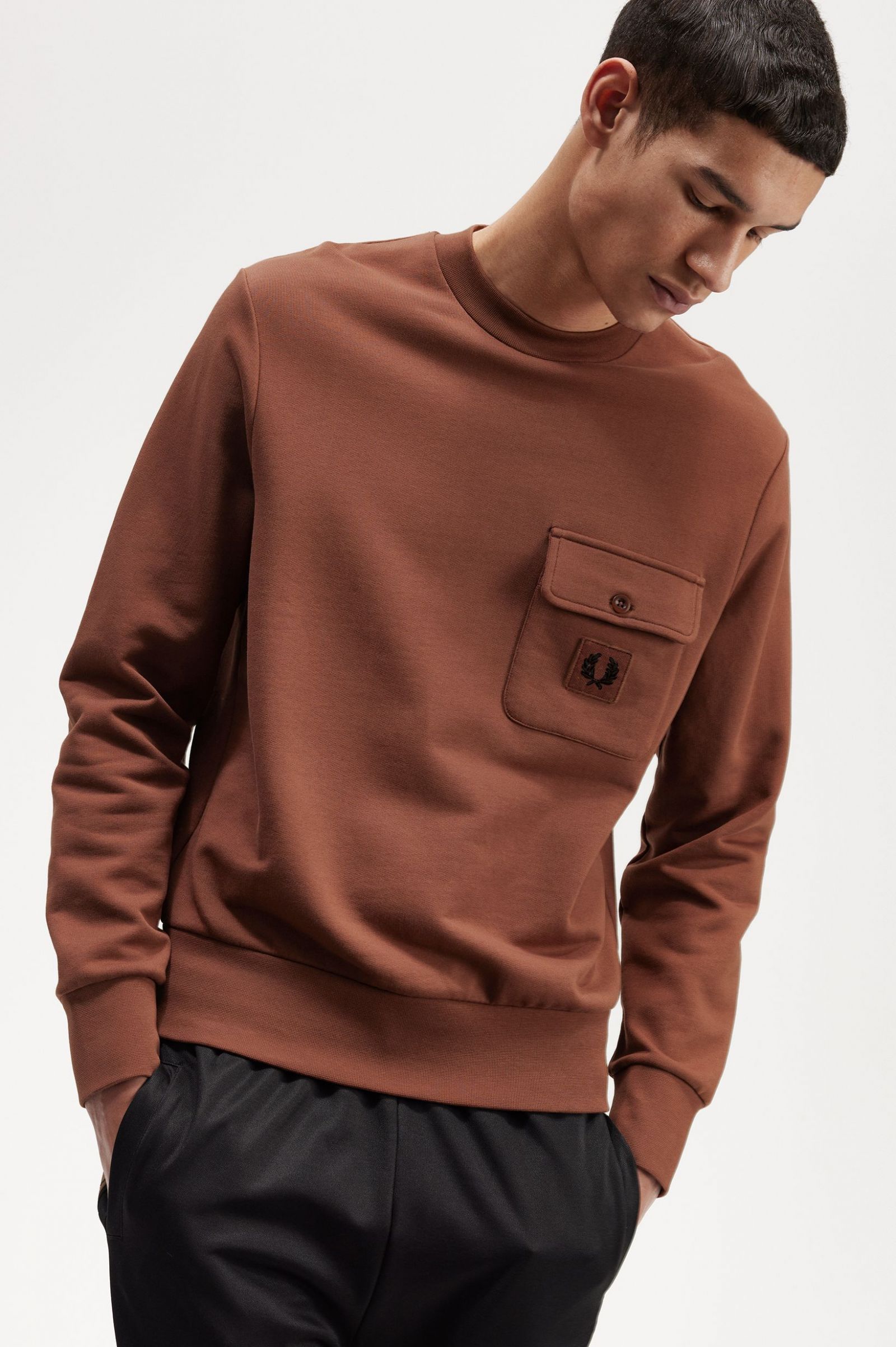 Badge Detail Crew Neck Sweatshirt Whisky Brown 7038872