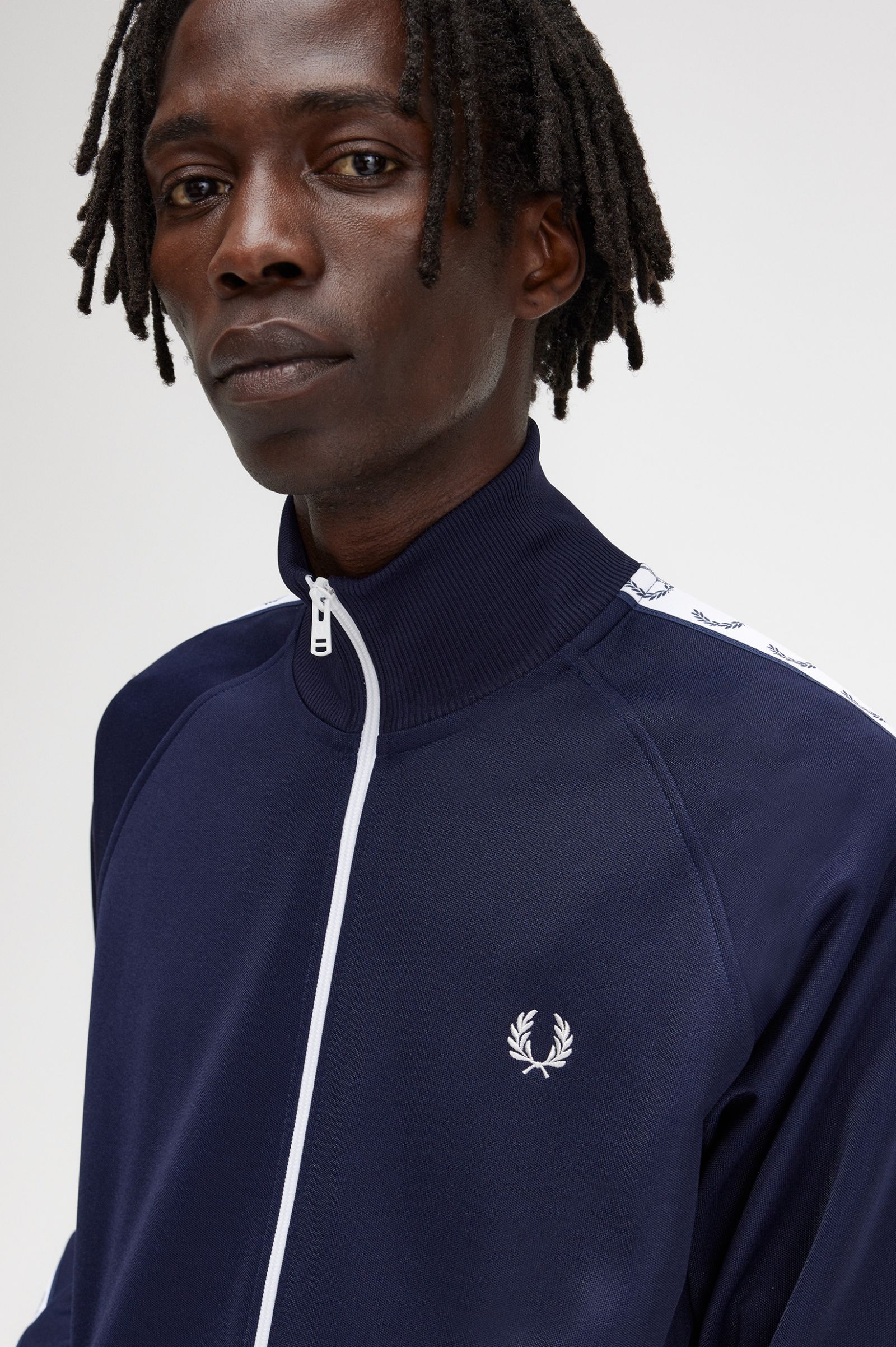 Taped Track Jacket Carbon Blue 7039112