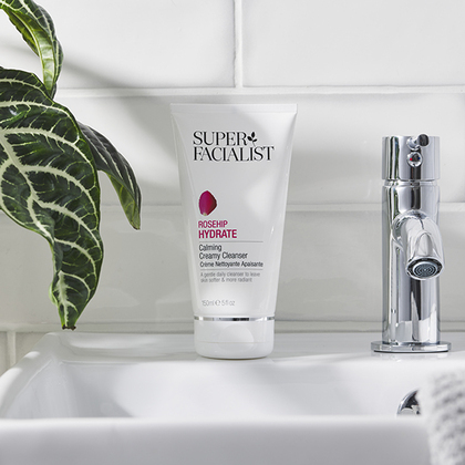 Super Facialist Rosehip Hydrate Calming Creamy Cleanser