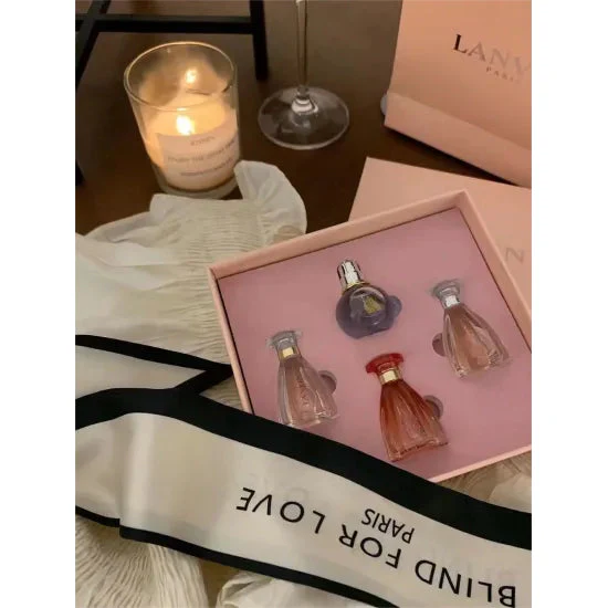 4 mini perfume set