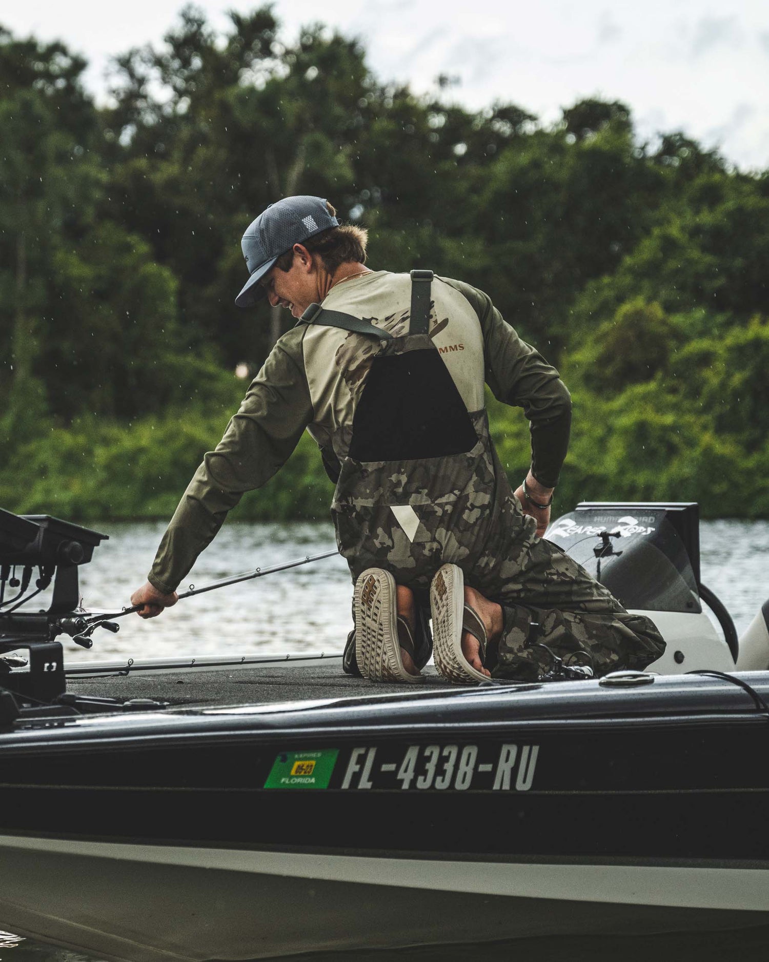 M's Simms Challenger Fishing Bib