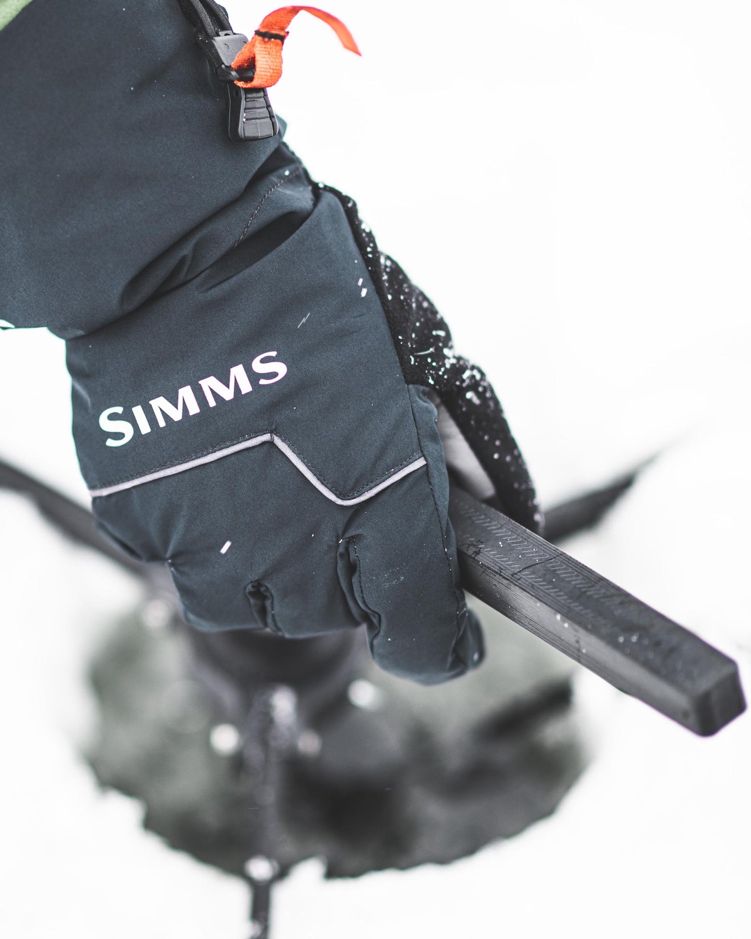 SIMMS Challenger Insulated Glove