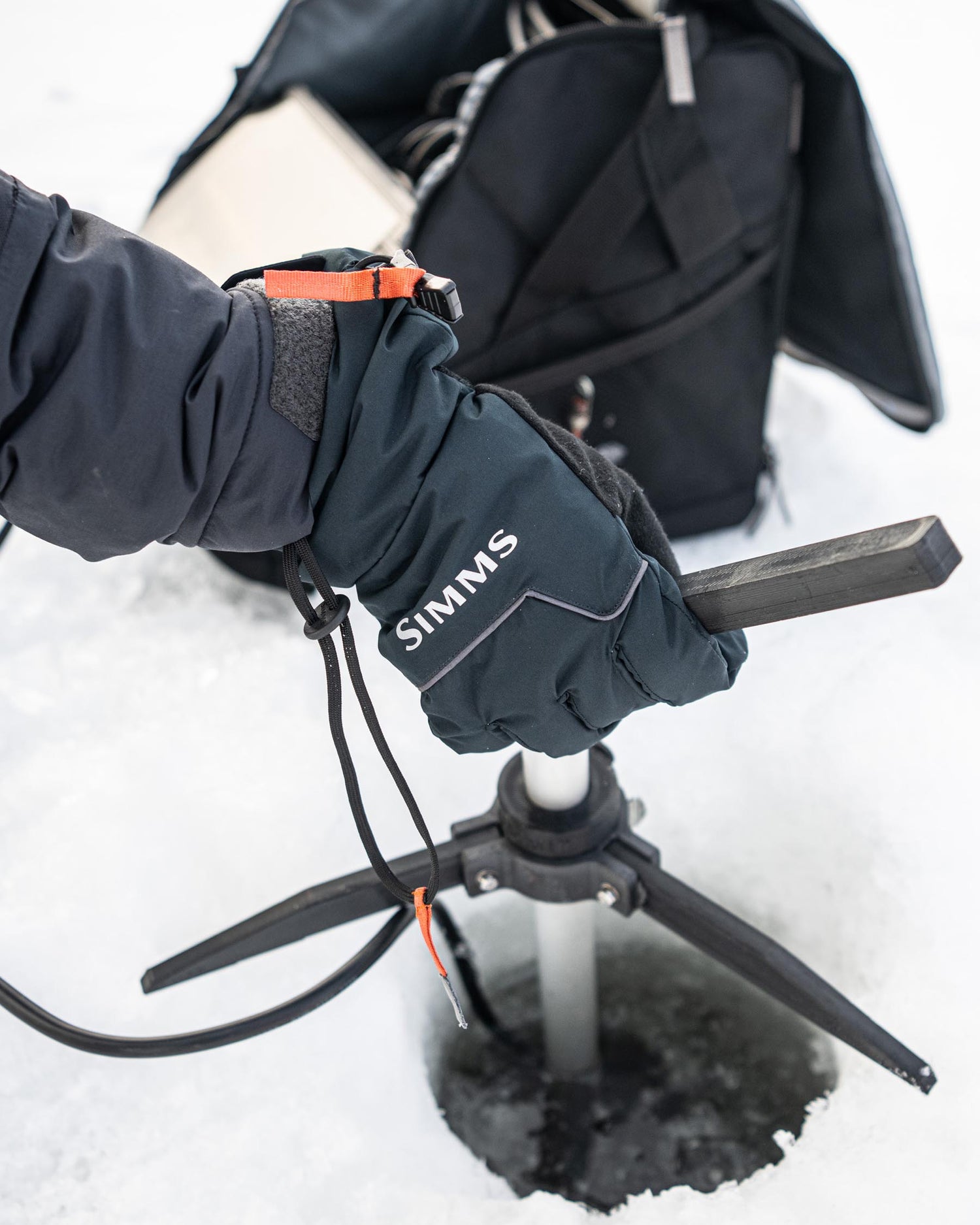 SIMMS Challenger Insulated Glove