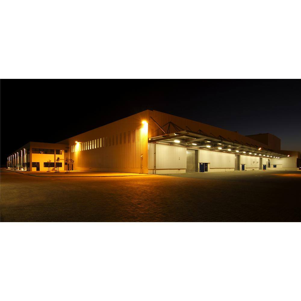 Halco Lighting Technologies 150-Watt Yoke Mount Line Voltage Bronze Outdoor Integrated LED Landscape Flood Light, Selectable CCT 3000/4000/5000K