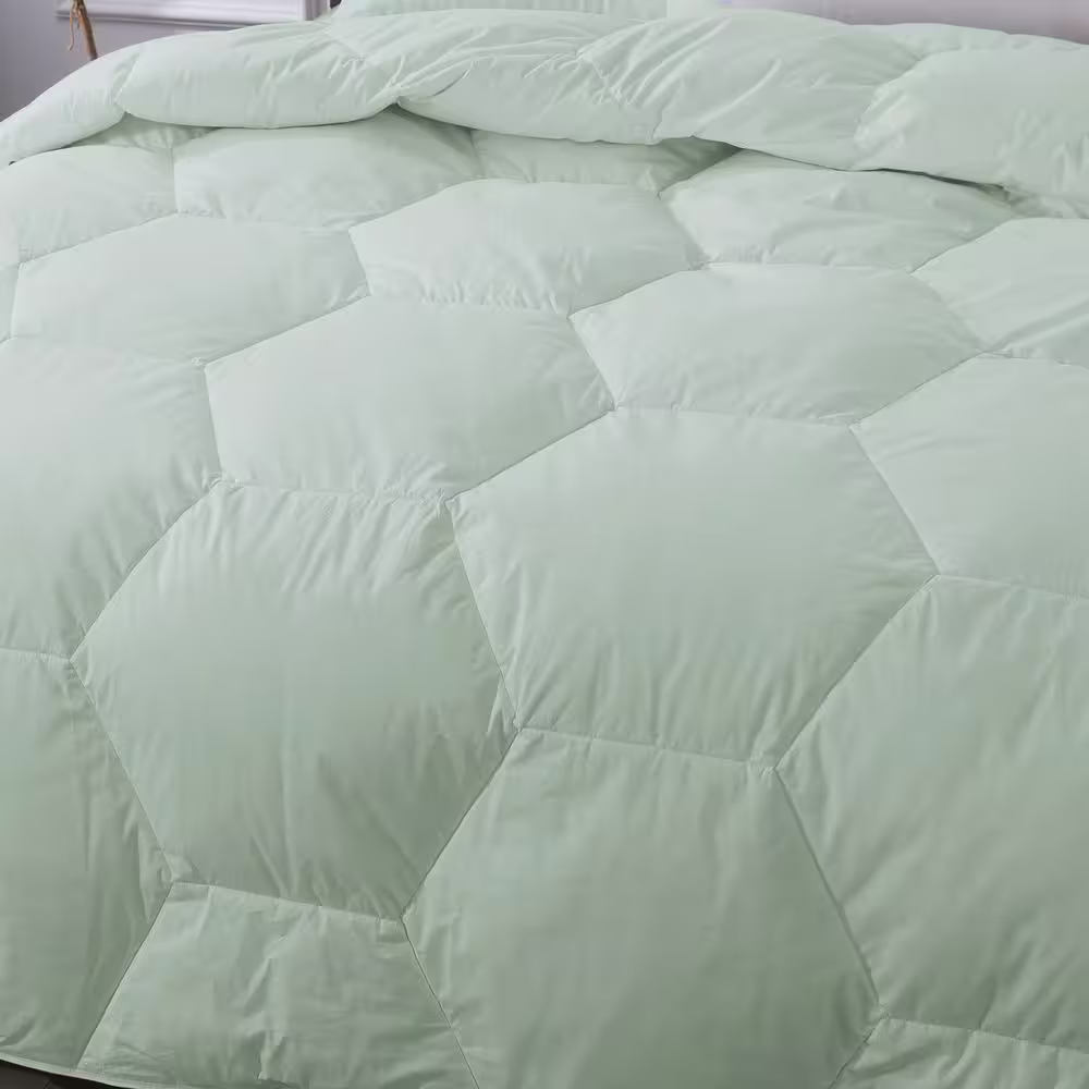 None Honeycomb Stitch All Season Green Full/Queen Down Alternative Comforter