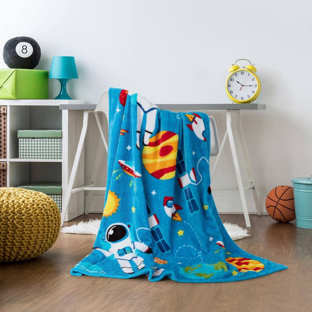 None Multi Print Polyester Throw Blanket