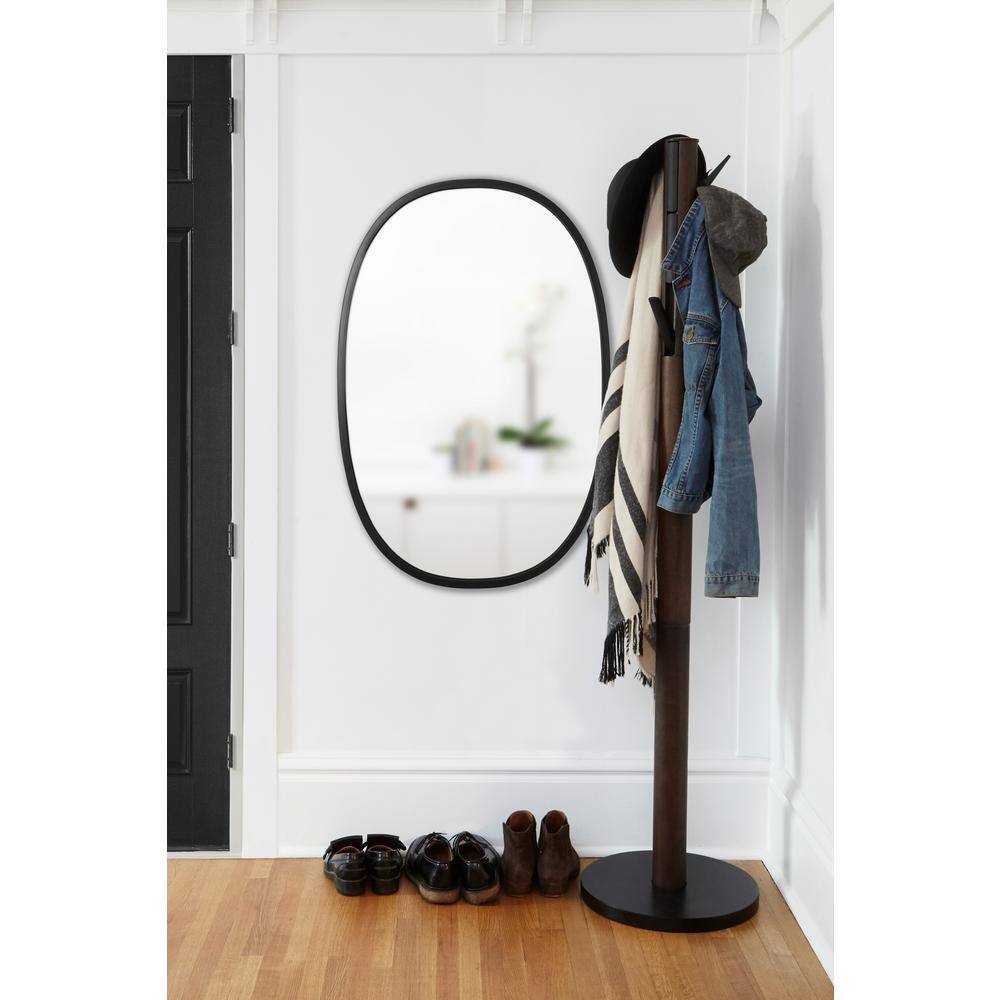 Umbra Hub 24 in. H x 36 in. W Oval Black Modern Mirror