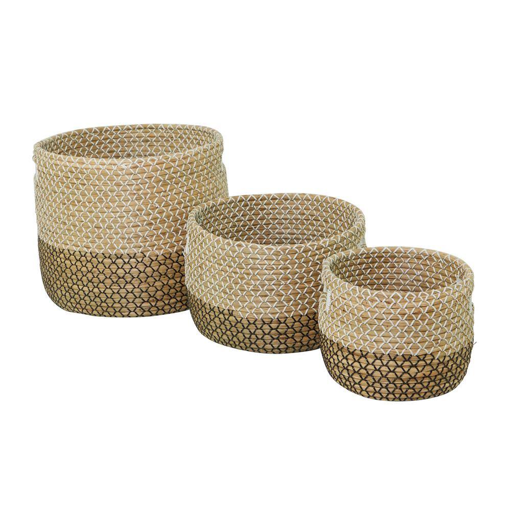 Litton Lane Seagrass Handmade Two Toned Storage Basket with Handles (Set of 3)