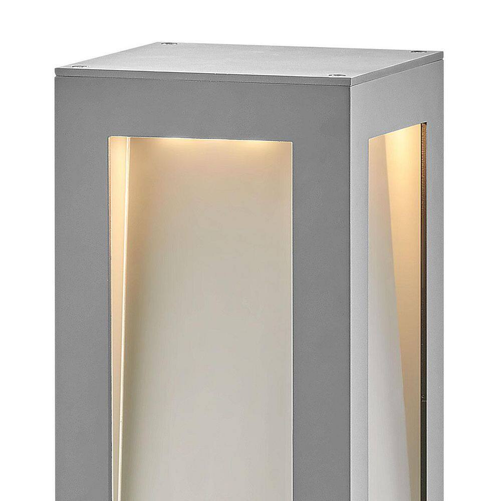 HINKLEY Taper Hardwired Titanium Gray LED Bollard Light