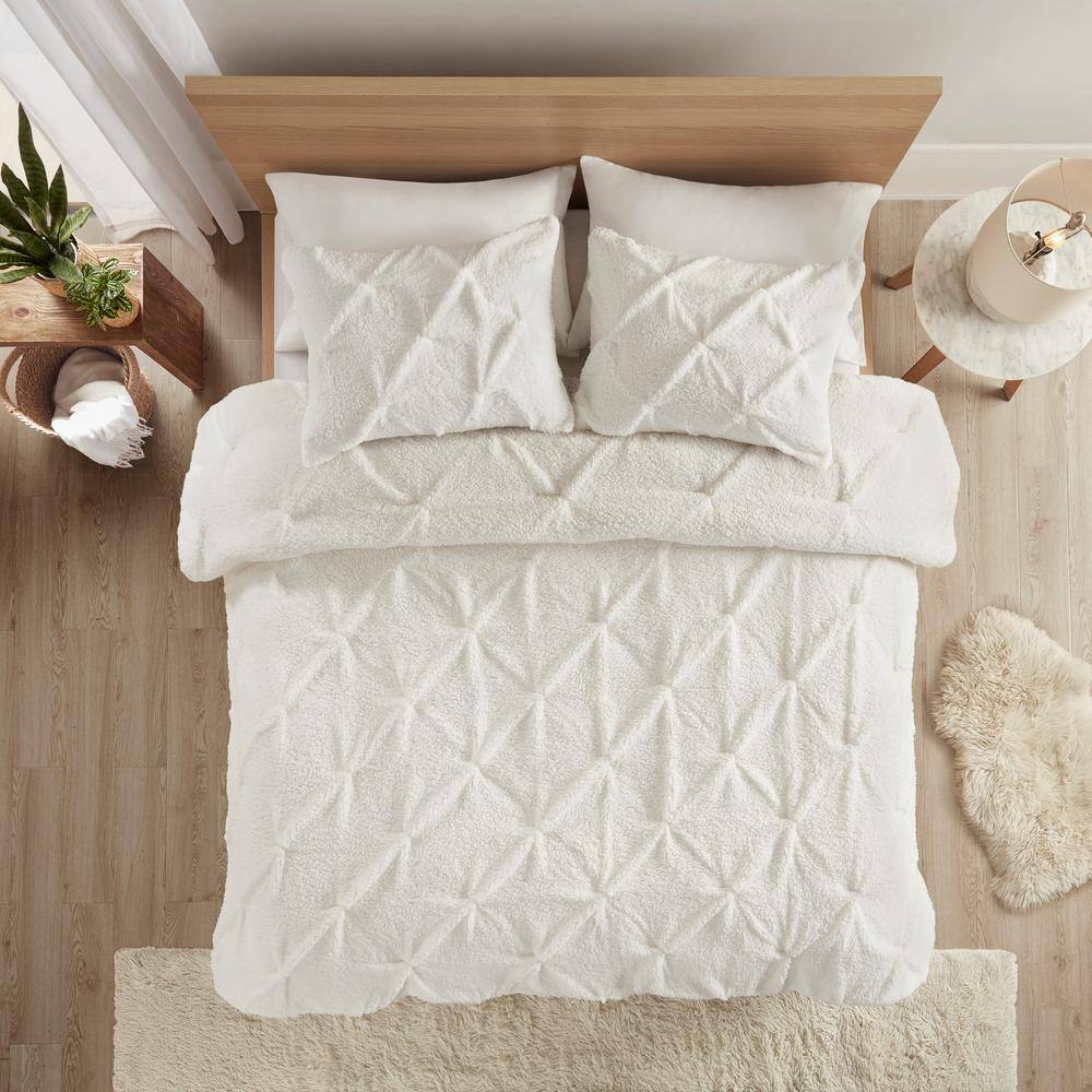 None Kate Extra Warmth 3-piece Ivory King Pintuck Sherpa Down Alternative Comforter Set