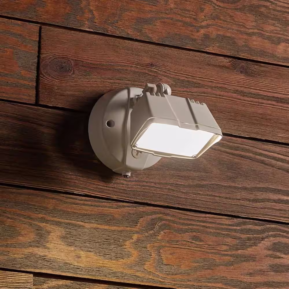 None 5 in. D x 4.9 in. H x 5 in. W White Outdoor Integrated LED Dusk to Dawn Flood Light