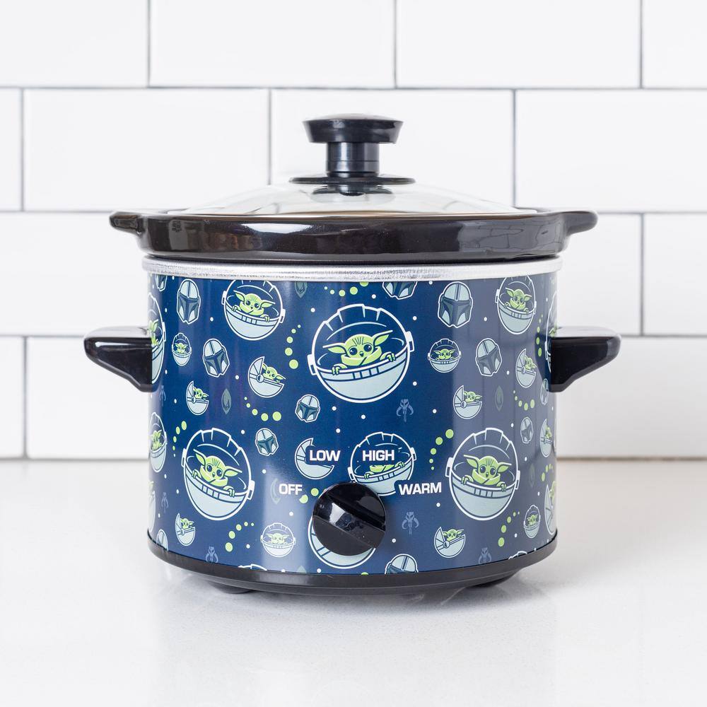 Uncanny Brands Star Wars The Mandalorian 2 Qt Navy Blue Slow Cooker
