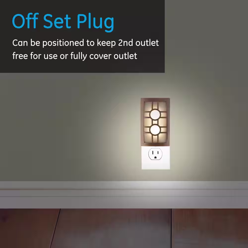 GE 0.5-Watt CoverLite Plug In Light Sensing Integrated LED Night Light