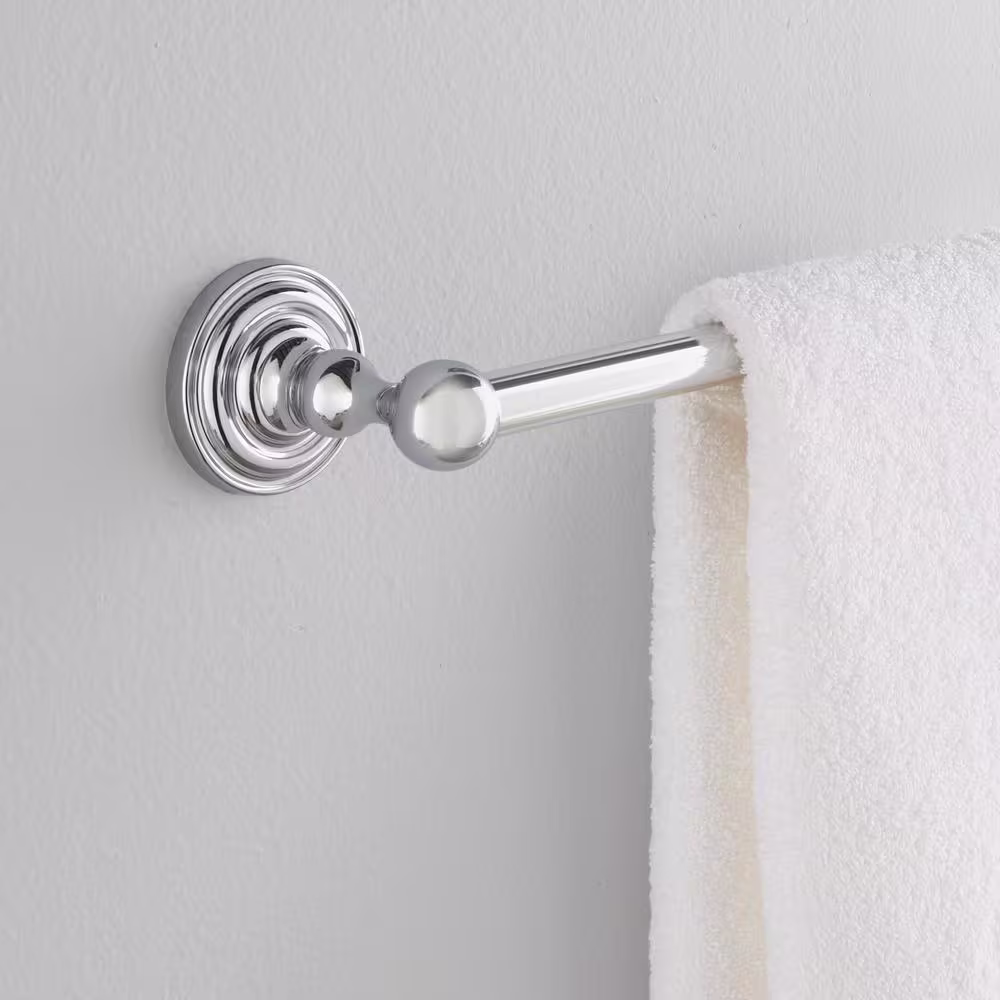 Delta Greenwich 24 in. Towel Bar in Chrome