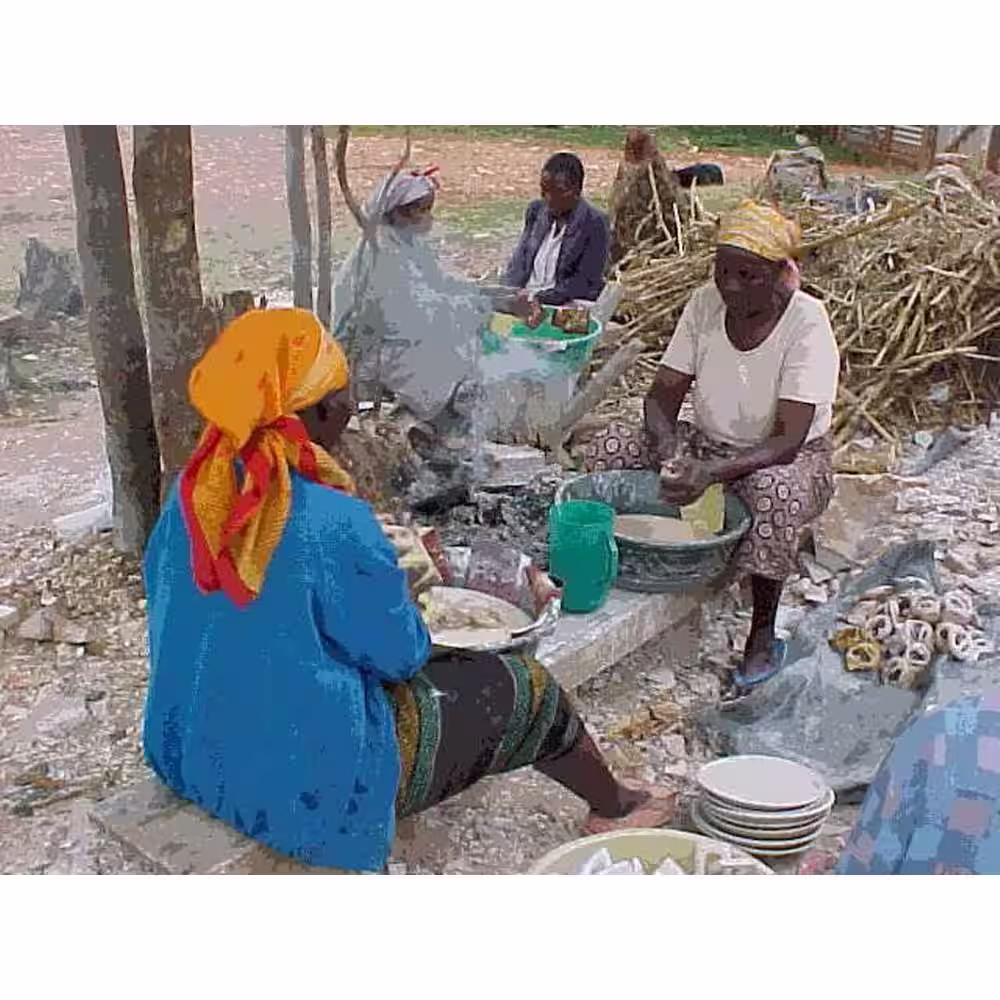 None 8 in. Natural Stone Lovers Embrace Stone Sculpture