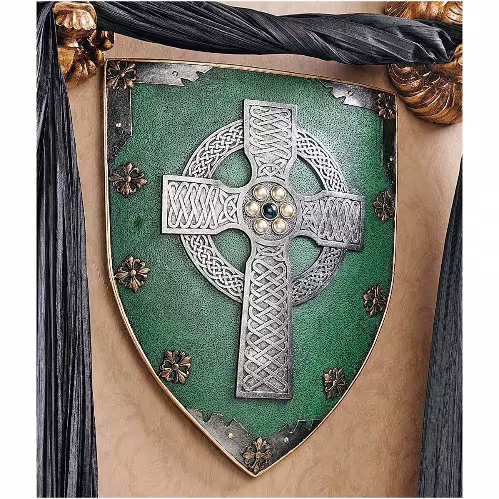 Design Toscano Celtic Warriors Sculptural Wall Shield