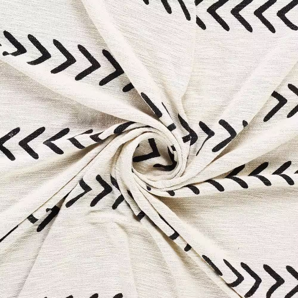 LR Home Avant Garde Black/White 50 in. x 60 in. Modern Boho Basic Chevron Geometric Cotton Throw Blanket