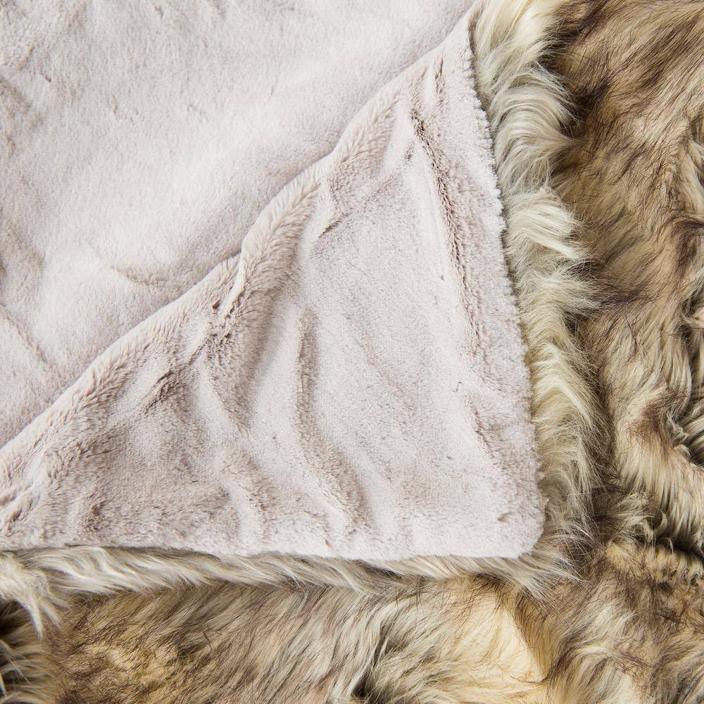 Best Home Fashion Kitt Fox Faux Fur Throw 58 in. x 60 In.