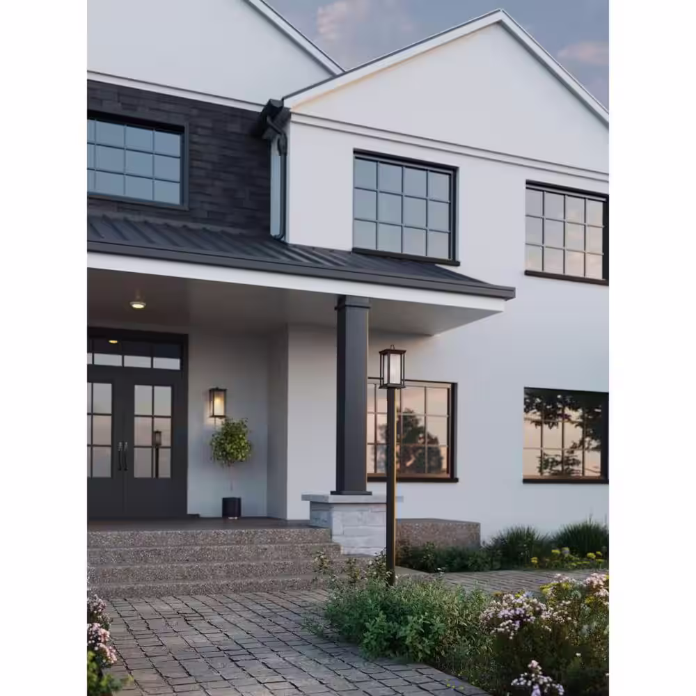 Progress Lighting Endicott Collection 1-Light Textured Black Clear Seeded Glass Craftsman Outdoor Post Lantern Light