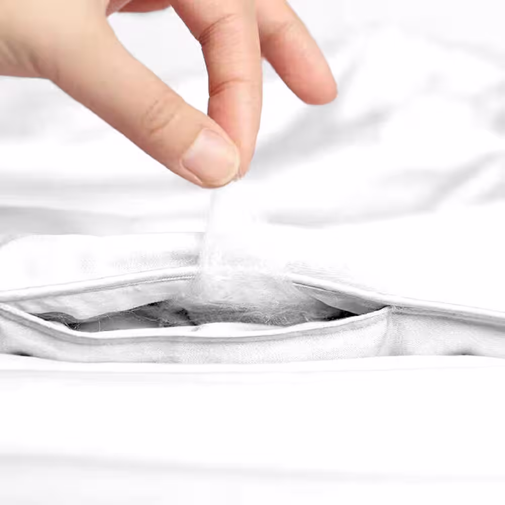 None 300-Threadcount Silk Light Warmth Full/Queen Down Alternative Comforter