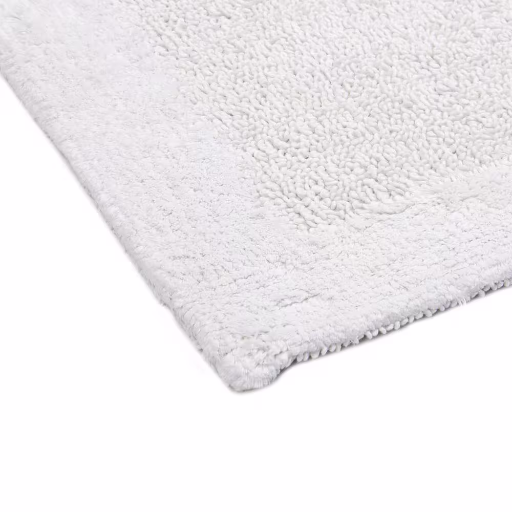 None White 24 in. x 40 in. Outside Border Bath Mat