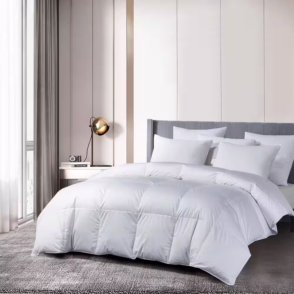 Beautyrest Full/Queen 400-Thread Count Sateen Cotton All Seasons European Goose Down Comforter