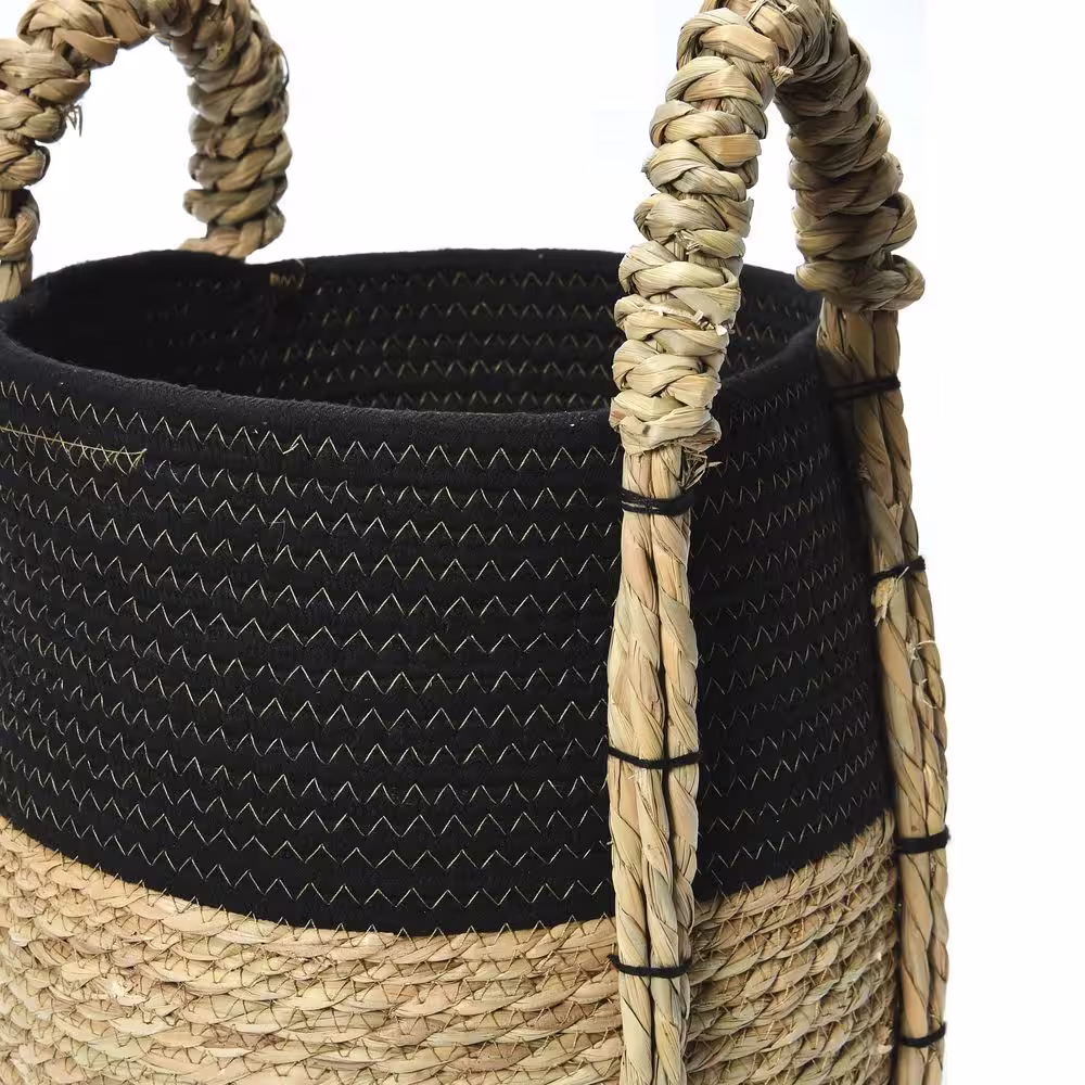 HOUSEHOLD ESSENTIALS Black and Natural Round Terra Braid Grass Decorative Storage Basket