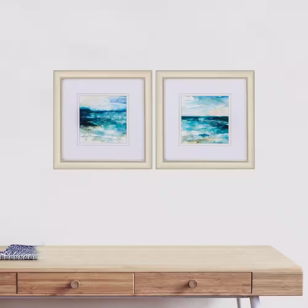 HomeRoots Victoria Champagne Gold Color Gallery Frame (Set of 2)