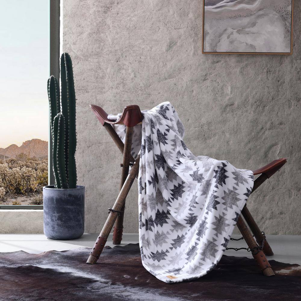 Wrangler Canyon Ikat Gray Plush Fleece 50 x 60 Throw Blanket