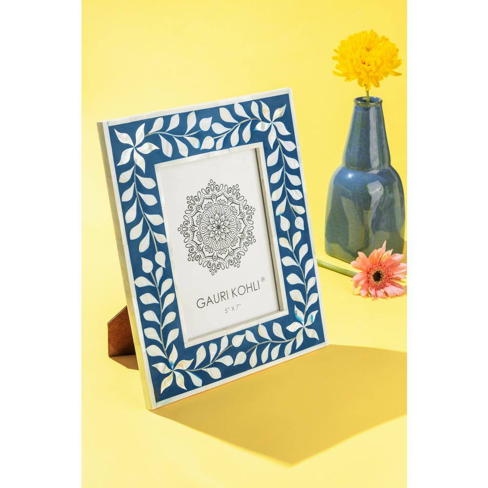 GAURI KOHLI 5 in. x 7 in. Rustic Navy Blue Jodhpur Mother of Pearl Picture Frame