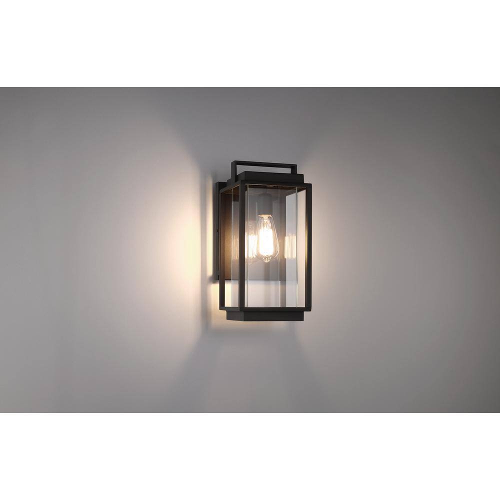 GLUCKSTEINELEMENTS Rockwell 1-Light Black Outdoor Transitional Wall Sconce