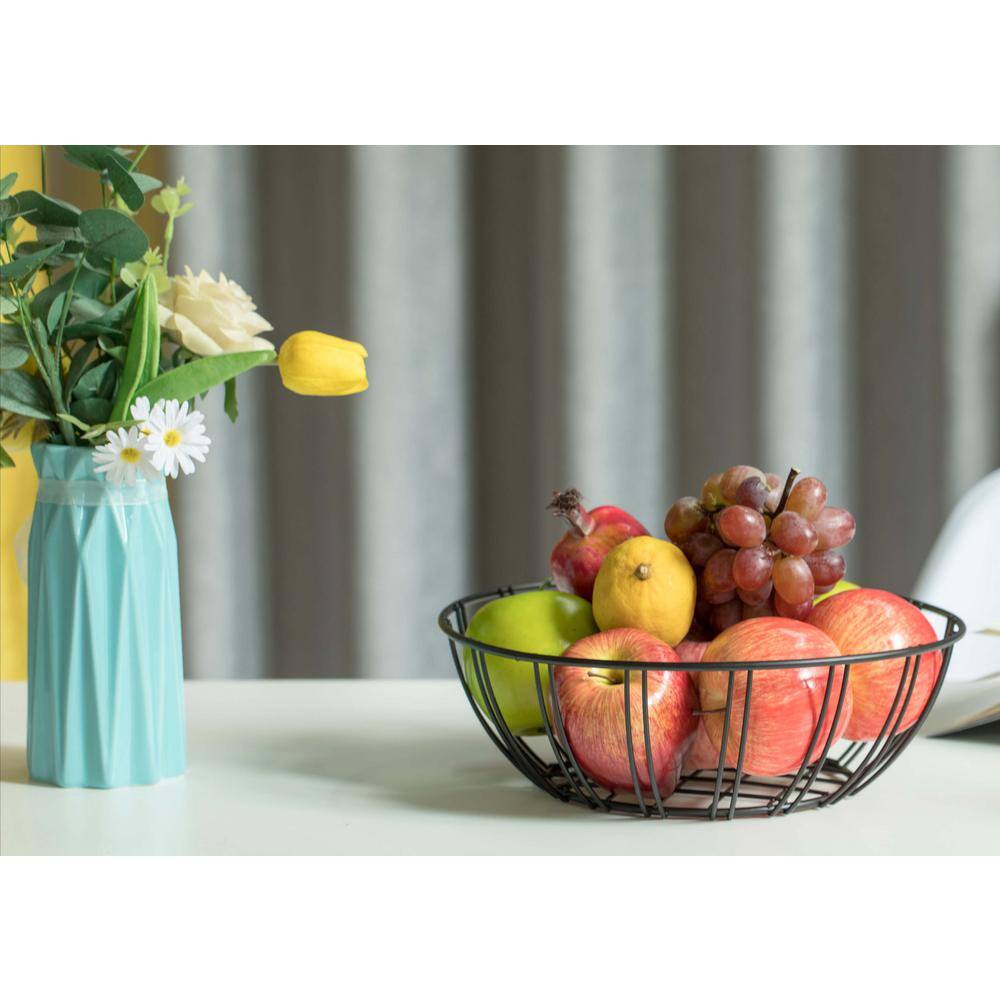 Basicwise Black Iron Wire Fruit Bowl for kitchen counter, Storage Basket for Fruits, Vegetables, and Bread, Set of 2