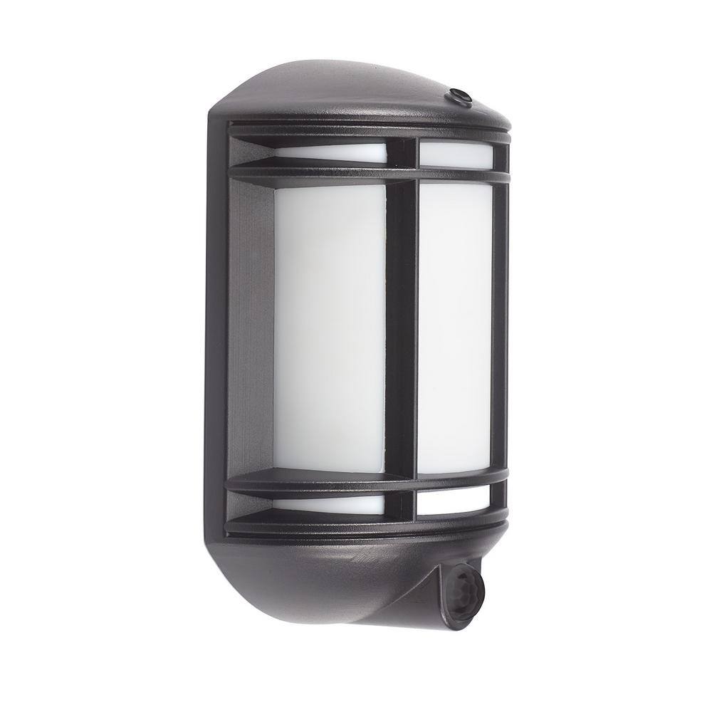 It's Exciting Lighting Cambridge Black Outdoor Motion-Sensing Integrated LED Wall Mount Sconce