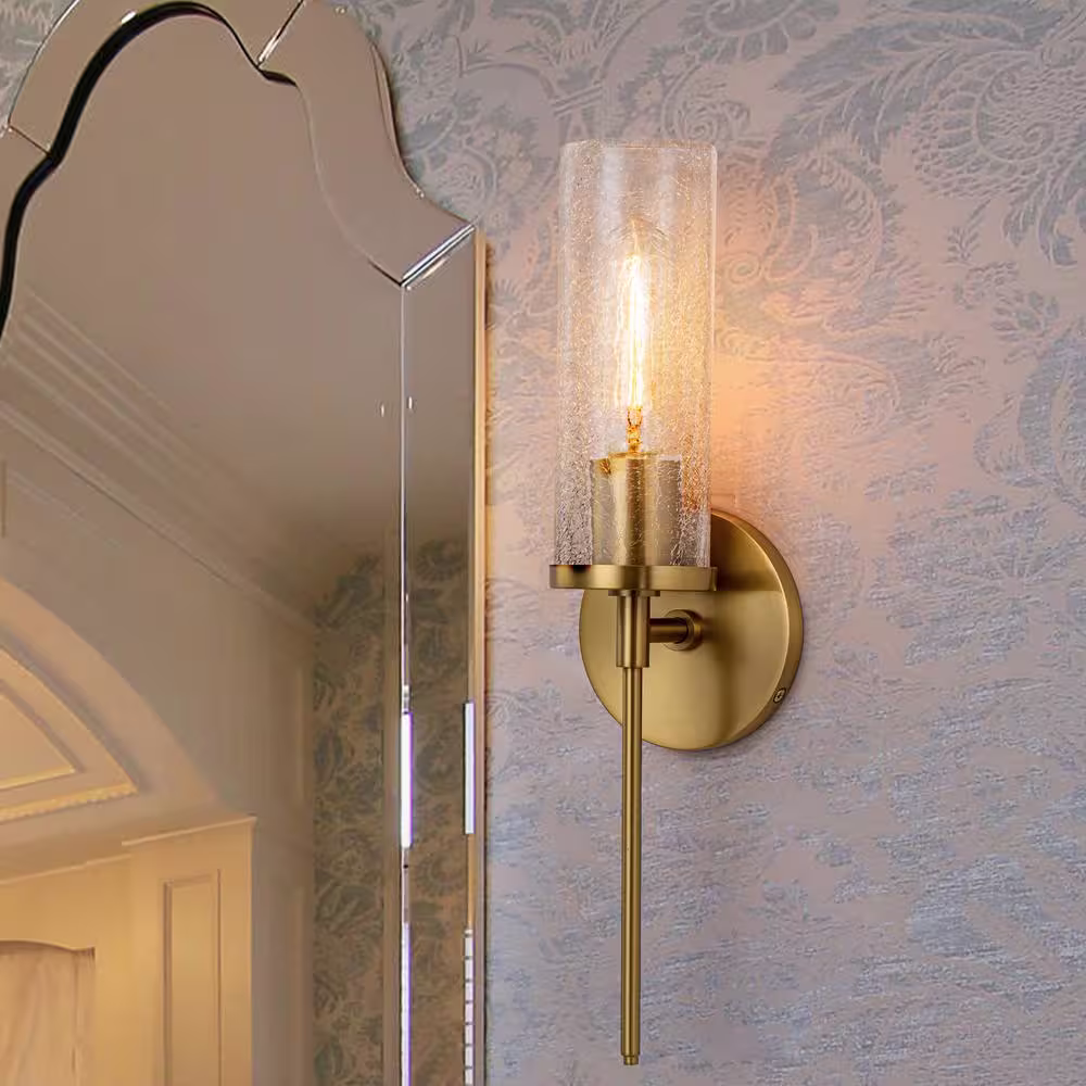 None Winslow 1-Light Brass Modern Indoor Wall Sconce with Clear Crackle Glass