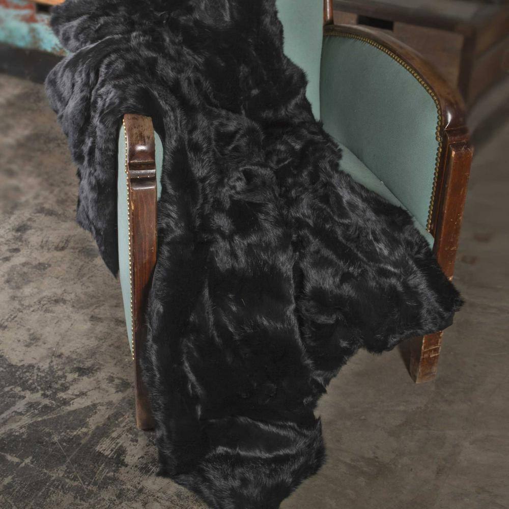 HomeRoots Josephine Black Contemporary Wool Throw Blanket