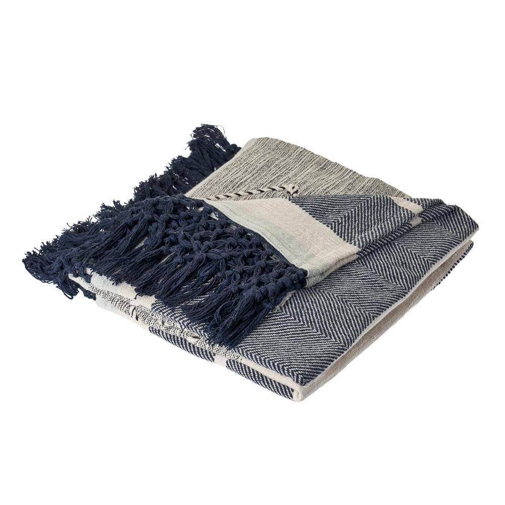 LR Home Gemma Symmetry Gray Geometric Cotton Throw Blanket