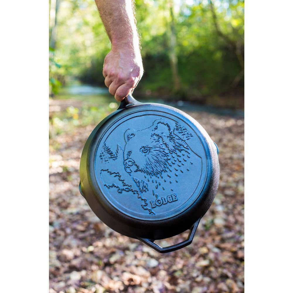 Lodge Wildlife Series 12 in. Cast Iron Bear Skillet