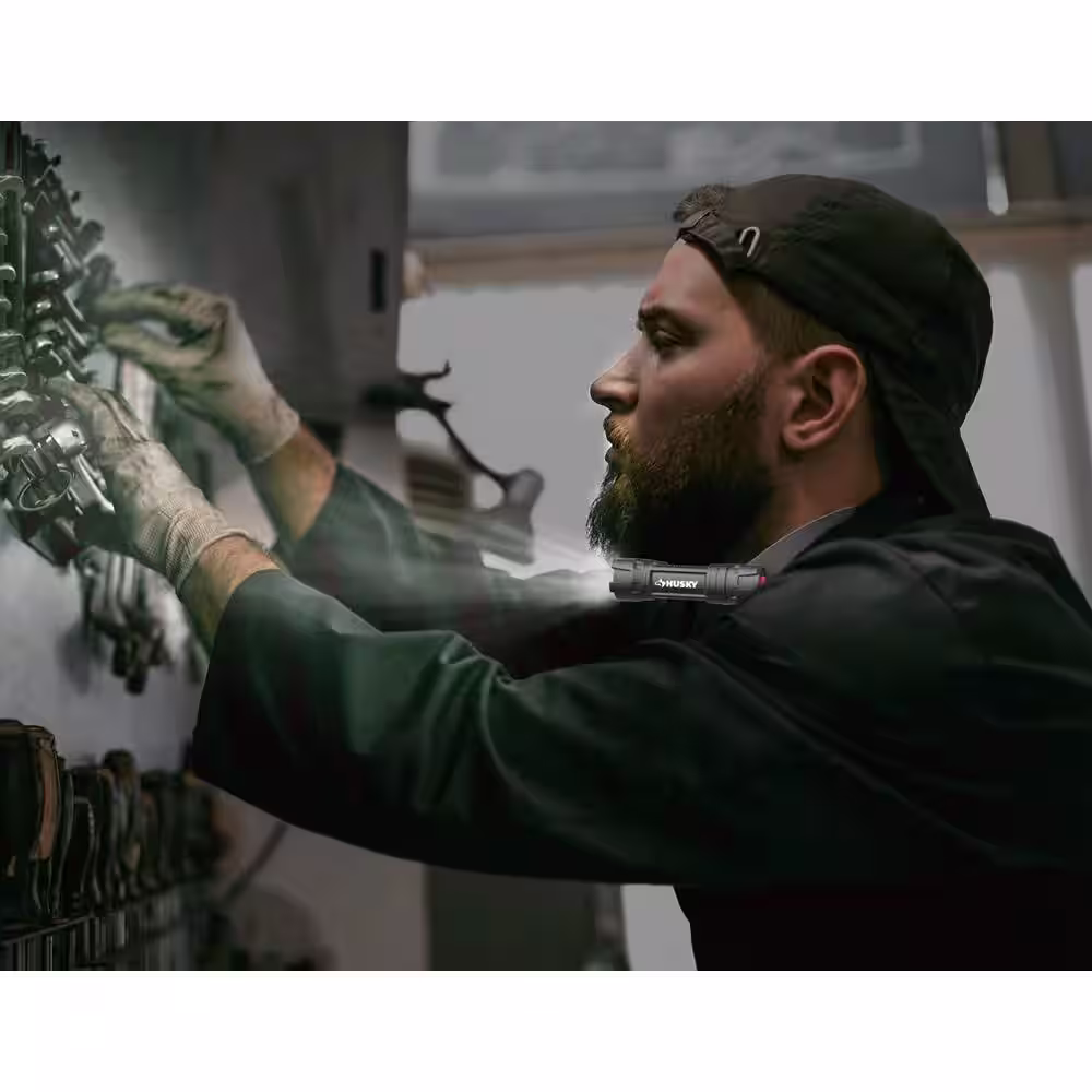 Husky 210 Lumens Neck Light