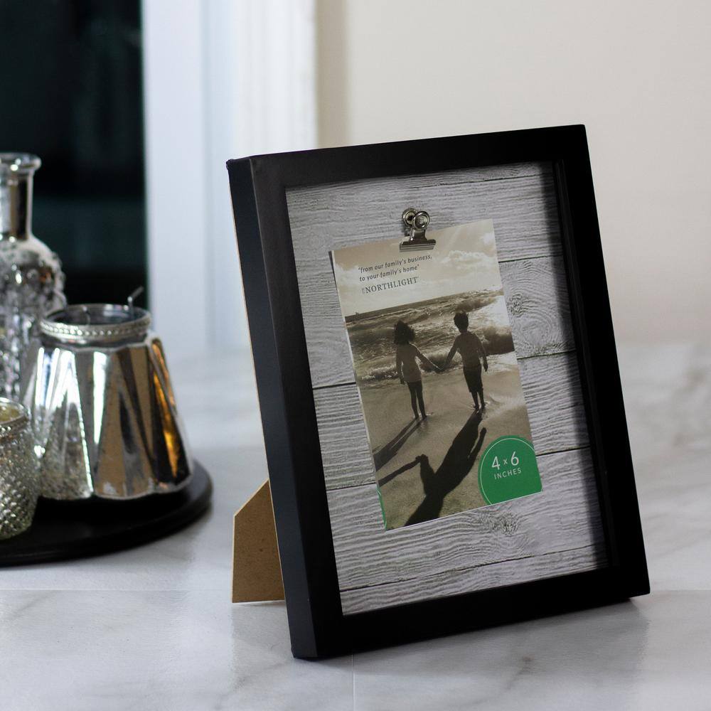 Northlight 10 in. Black and White Classical Rectangular 4 in. x 6 in. Photo Picture Frame with Clip