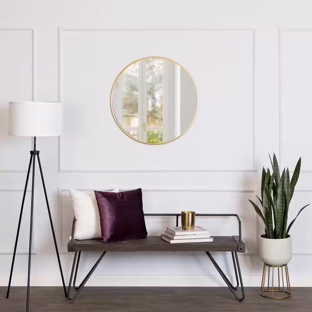 Stratton Home Decor Medium Round Gold Casual Mirror (28 in. H x 28 in. W)