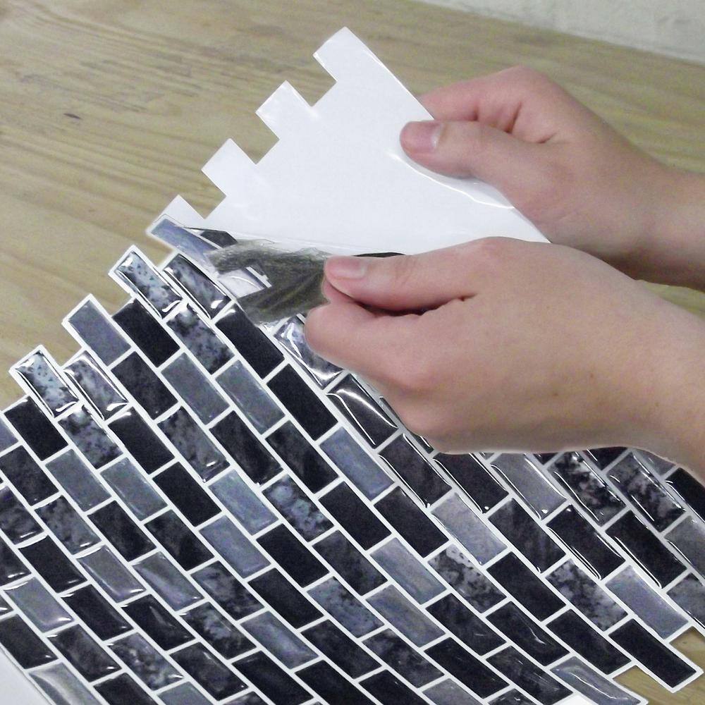 RoomMates 10.5 in x 10.5 in Traditional Marble Tile Peel and Stick Backsplash