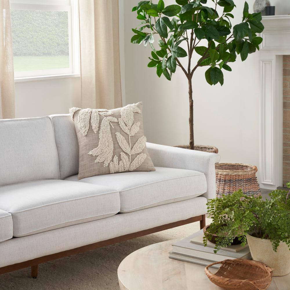 Mina Victory Cover Natural Farmhouse 18 in. x 18 in. Square